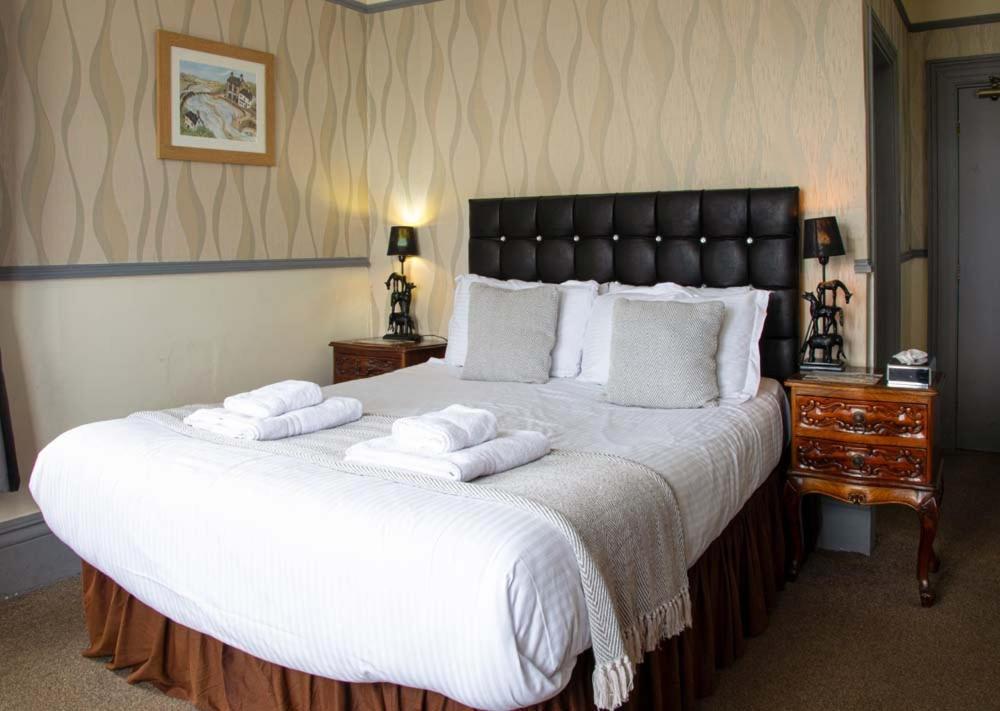 Hotel Ye Olde Fighting Cocks Arnside Zewnętrze zdjęcie